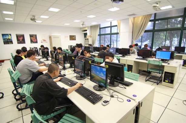 專題製作專業教室